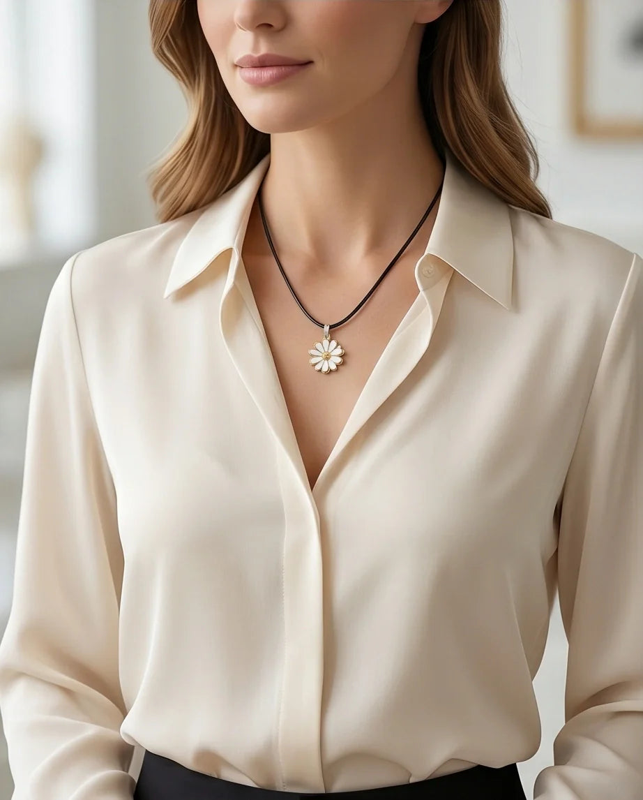 Gold and White Textured Daisy Necklace