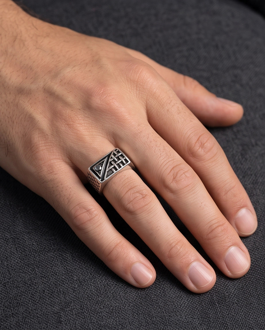 Black Gemstone Geometric Basket-Weave Signet Silver Ring