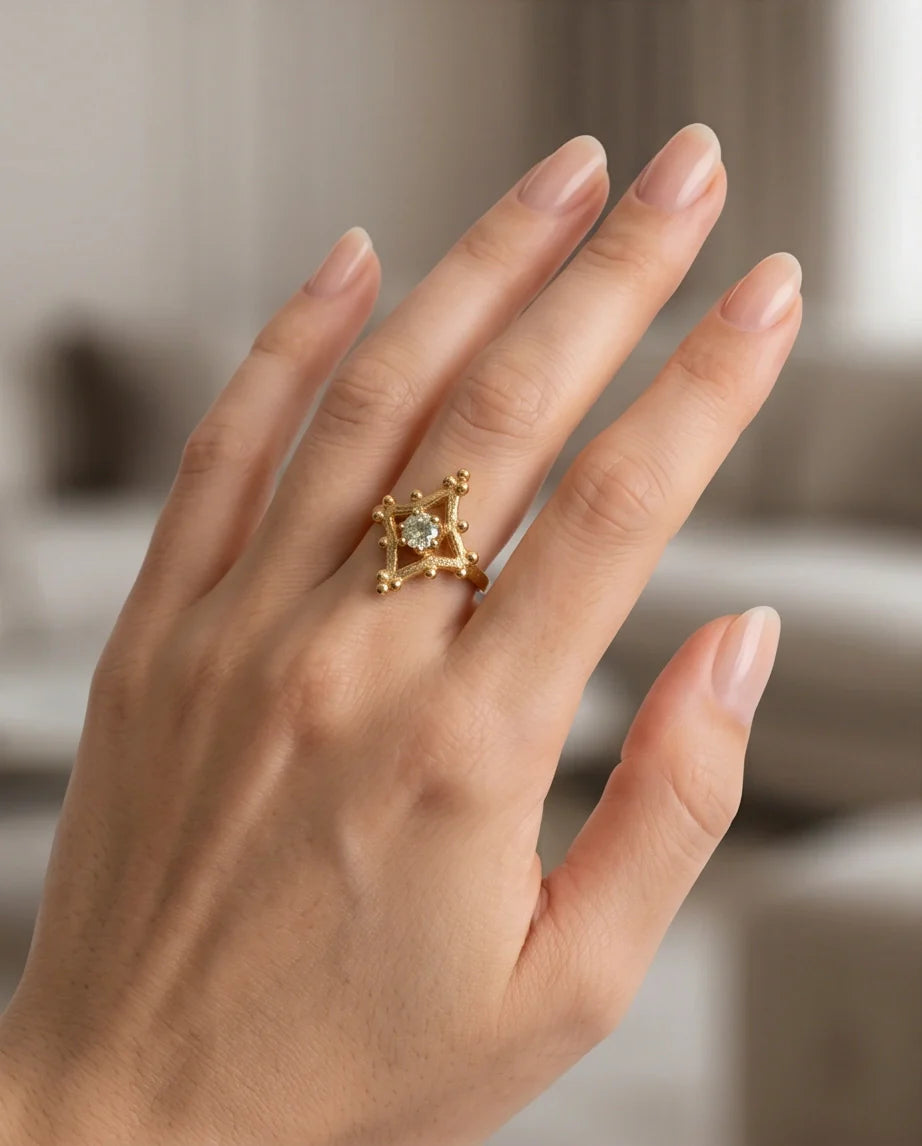 Vintage Gold Geometric Lattice Solitaire Ring