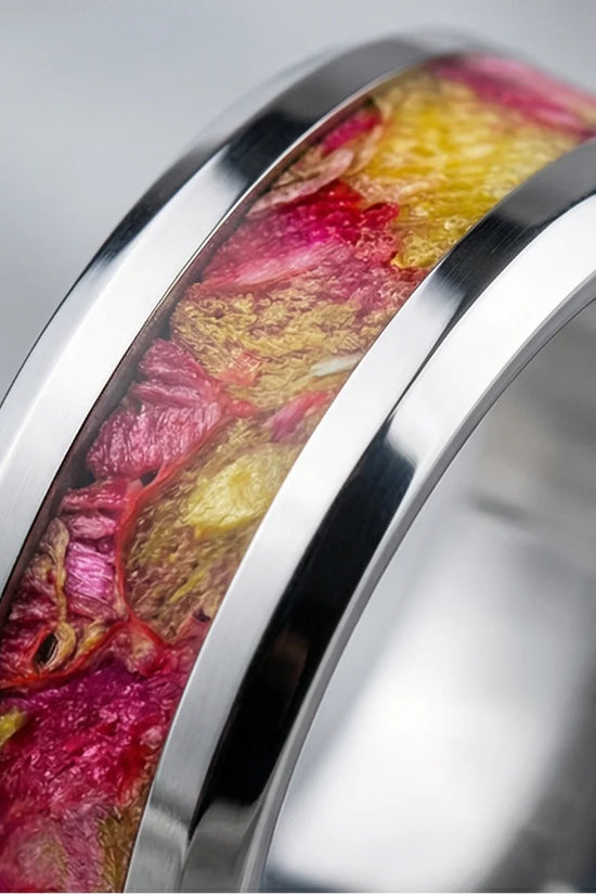 The Radiant Bloom: Polished Floral Inlay Band