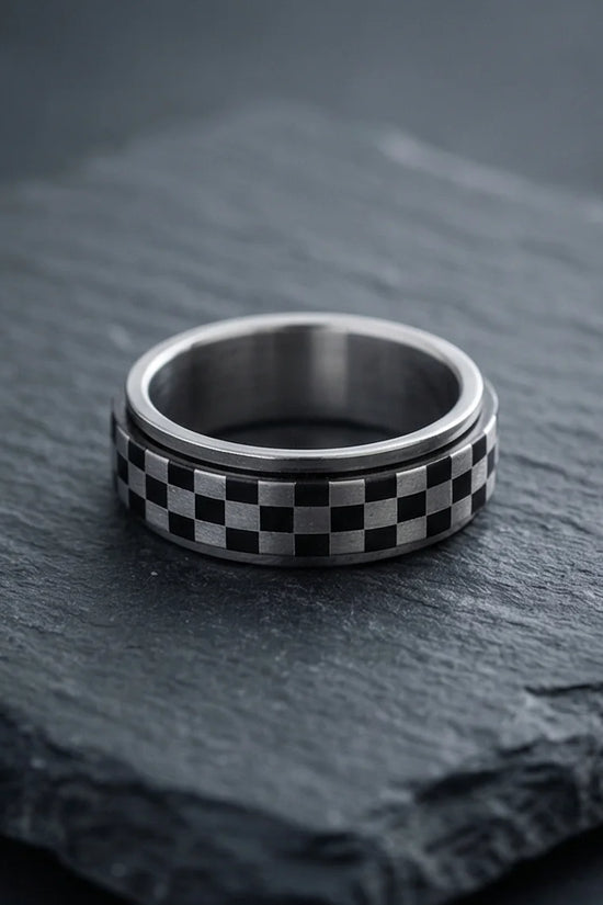 The Grand Prix: Checkered Racing Spinner Band