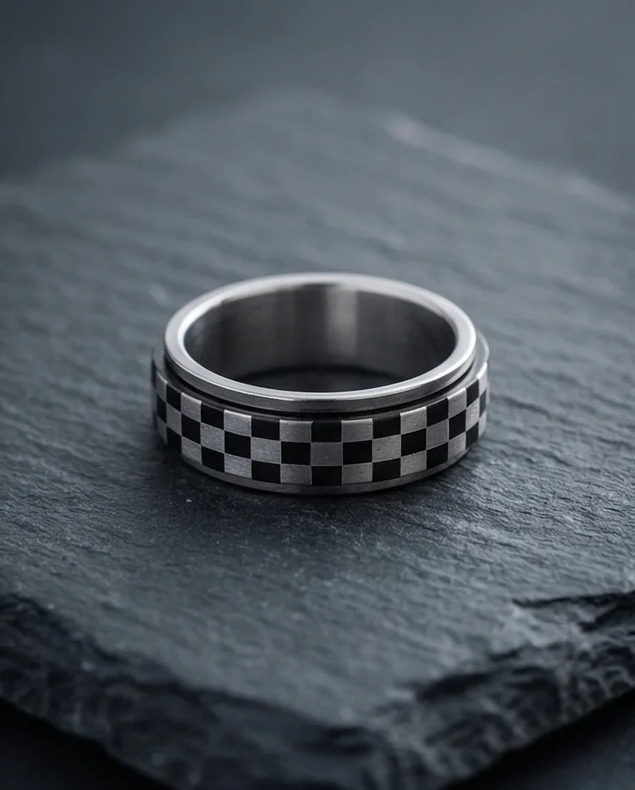 The Grand Prix: Checkered Racing Spinner Band