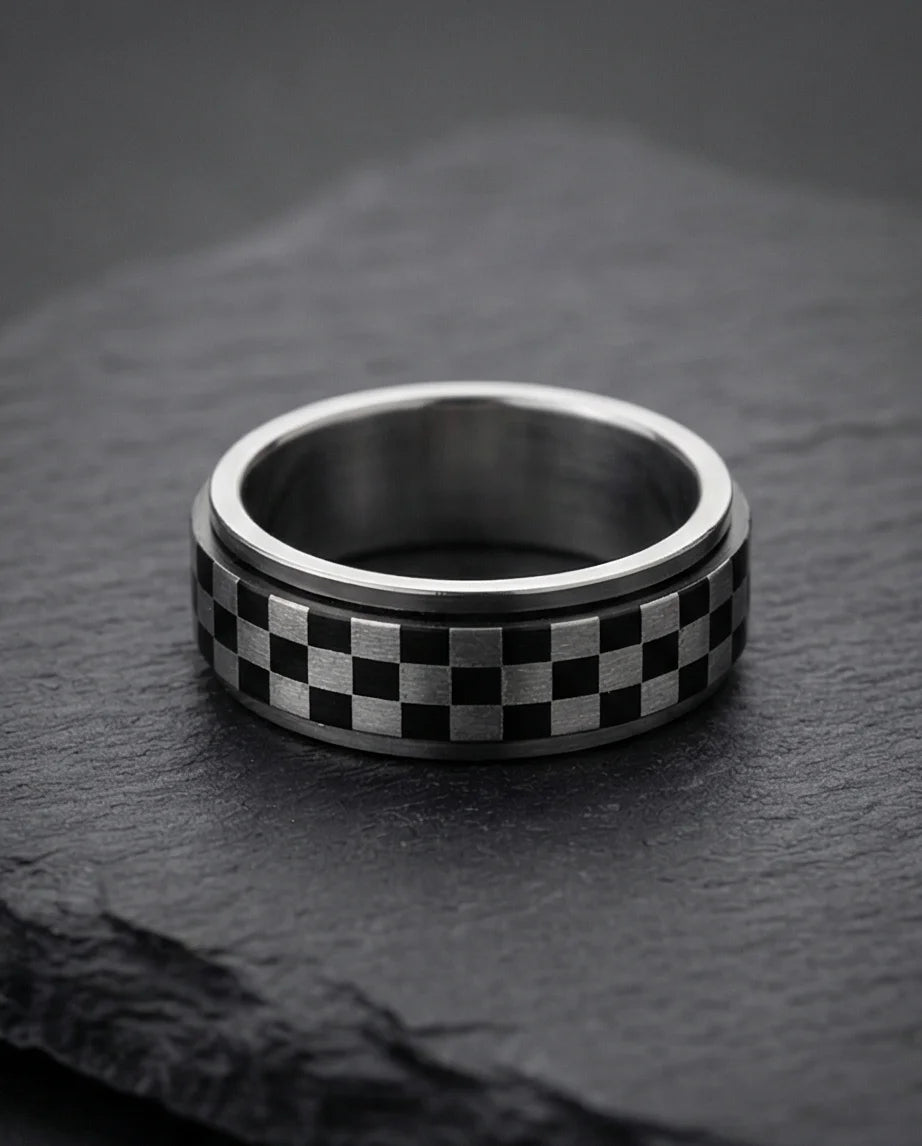 The Grand Prix: Checkered Racing Spinner Band