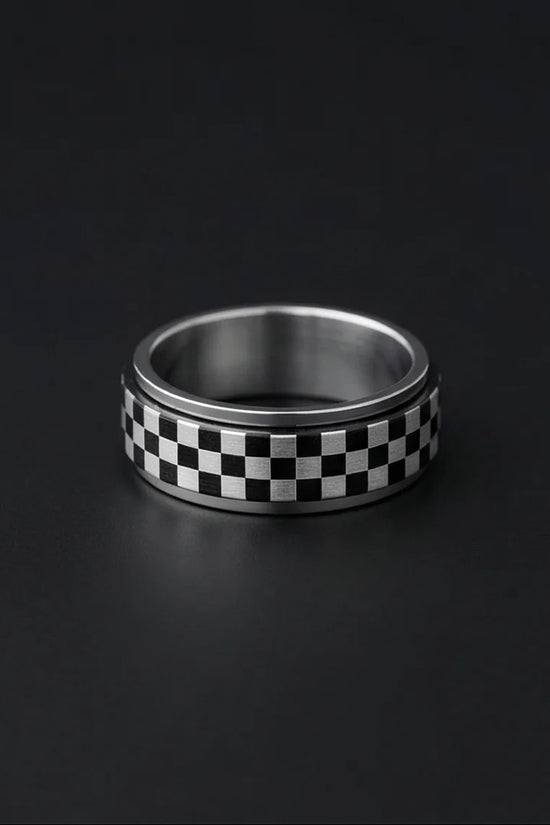 The Grand Prix: Checkered Racing Spinner Band