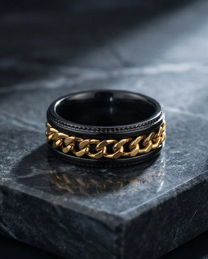 The Golden Link Spinner Ring