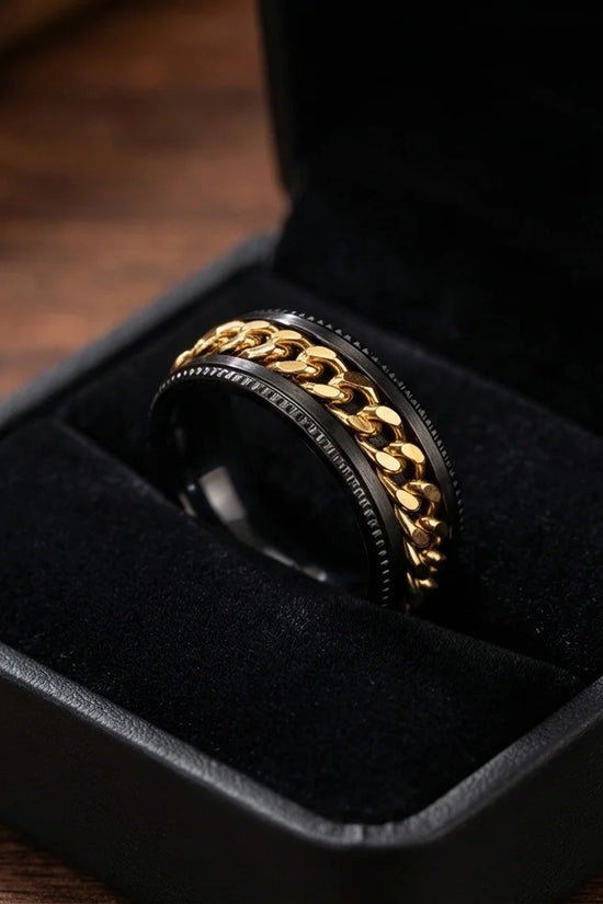 The Golden Link Spinner Ring