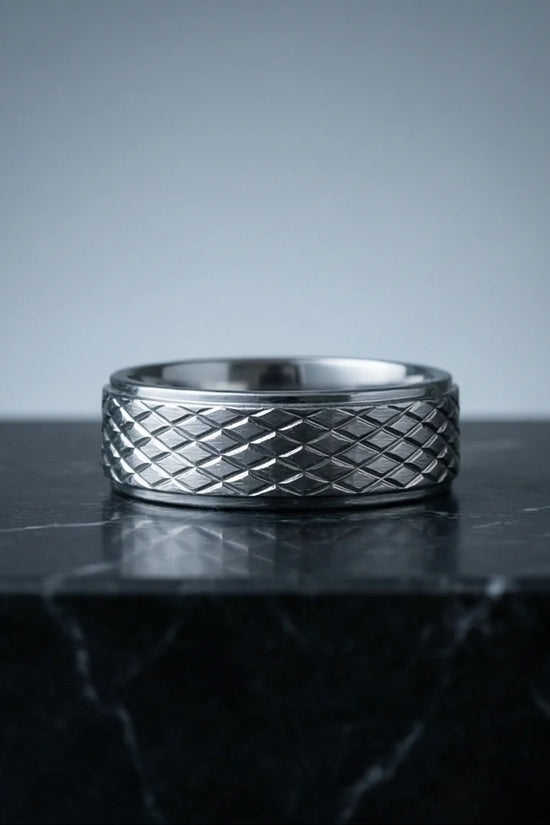 Diamond Meridian: Textured Industrial Statement Ring