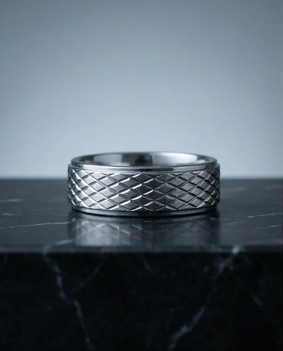 Diamond Meridian: Textured Industrial Statement Ring