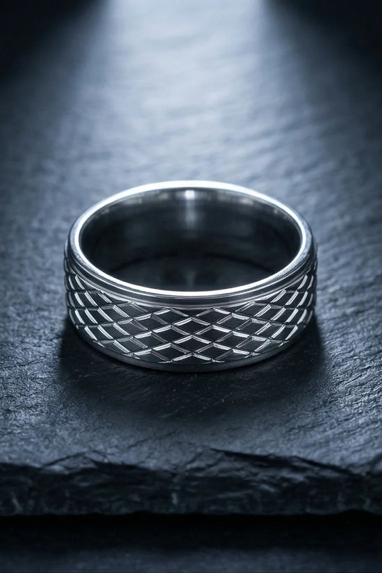 Diamond Meridian: Textured Industrial Statement Ring