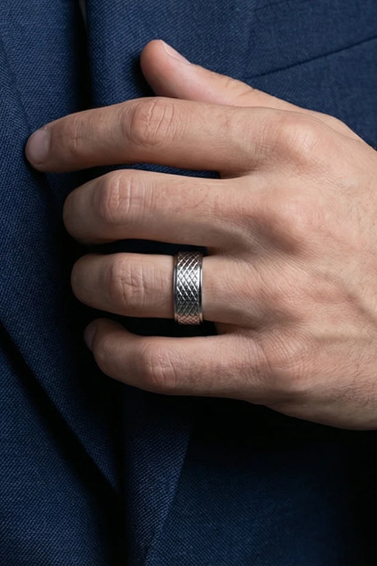 Diamond Meridian: Textured Industrial Statement Ring