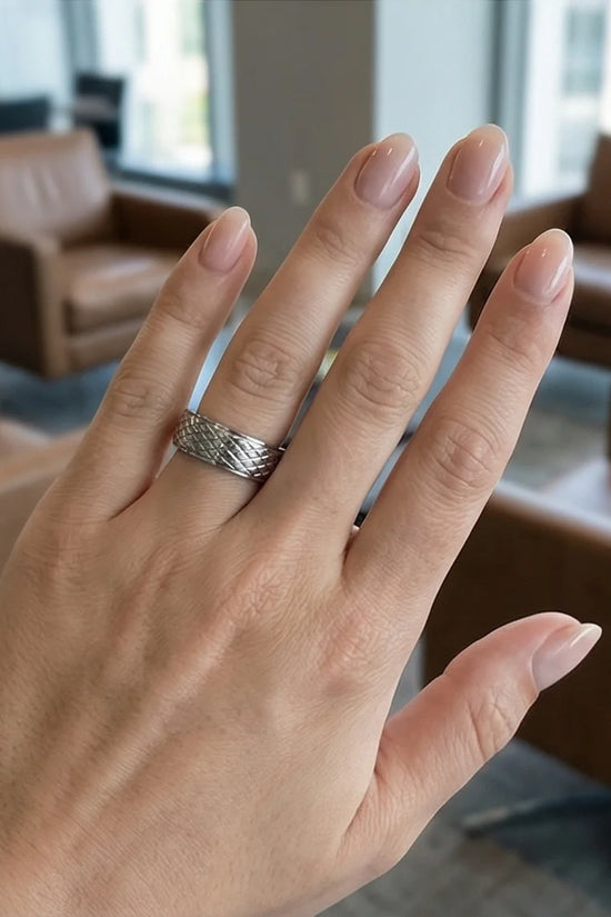 Diamond Meridian: Textured Industrial Statement Ring