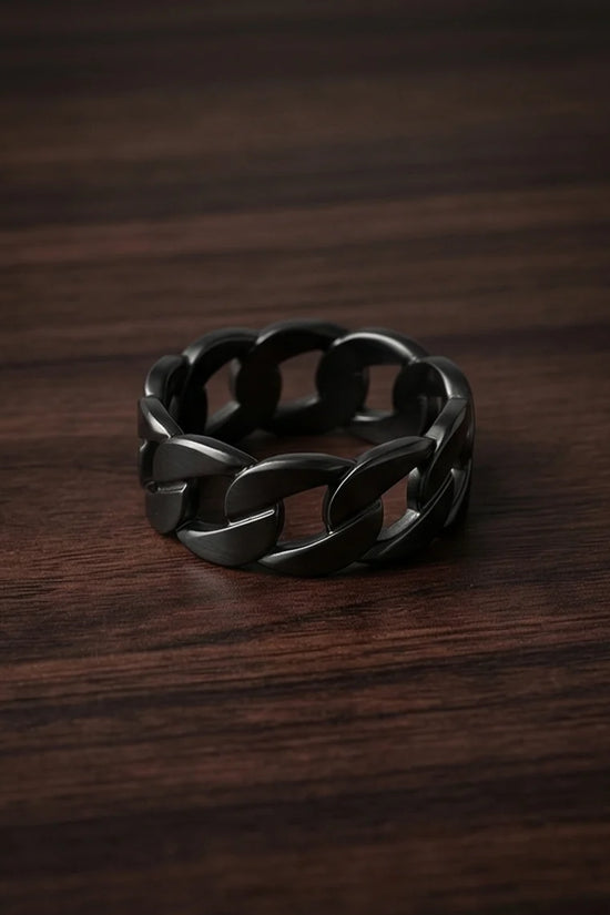 Shadow Bond: Industrial Chain Statement Ring