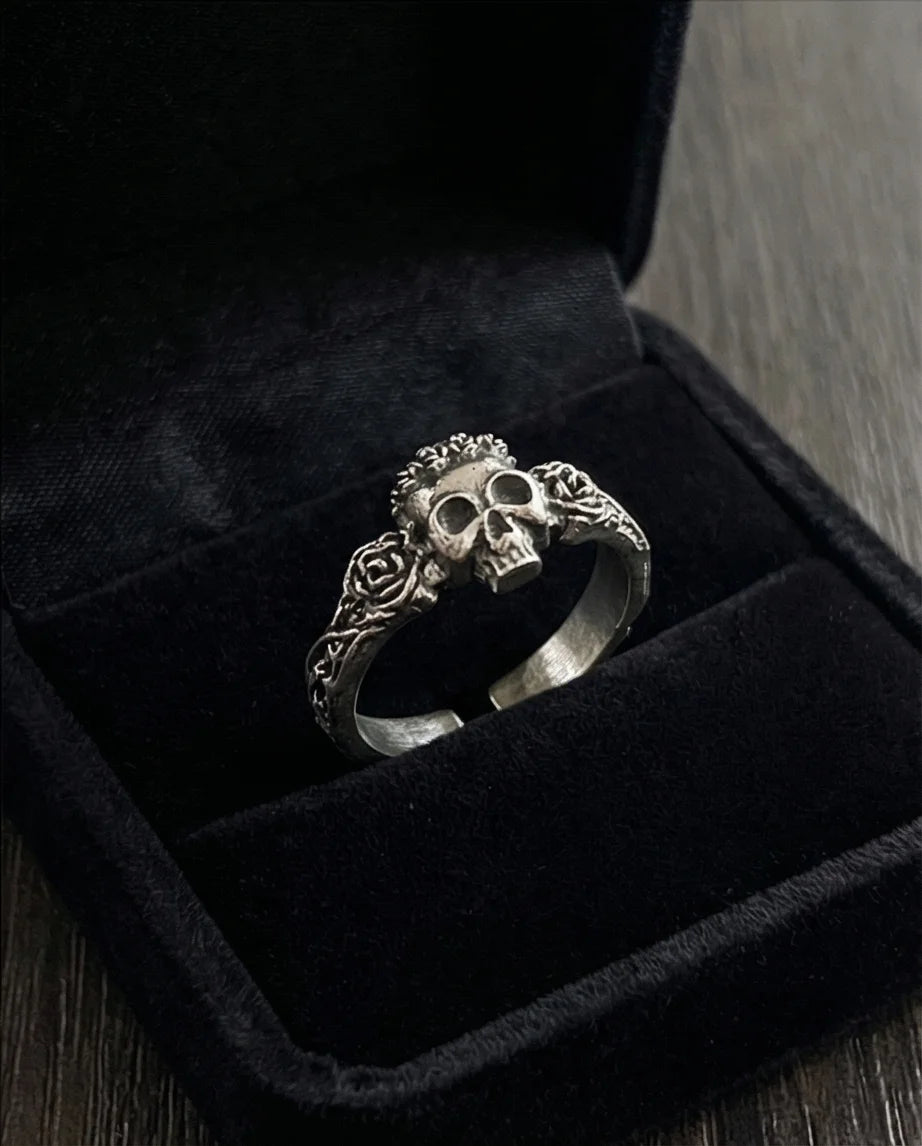 The Eternal Bloom: Gothic Skull & Roses Band