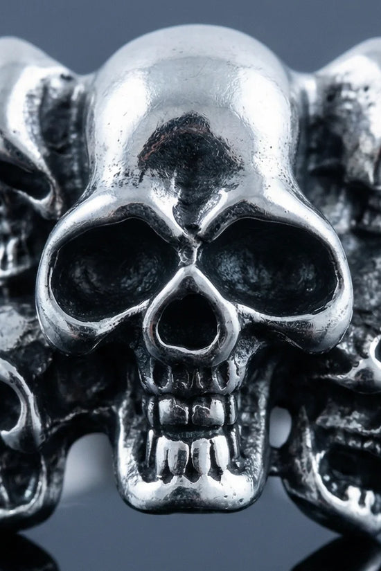 Eternal Shadow: Oxidized Skull Pile Ring