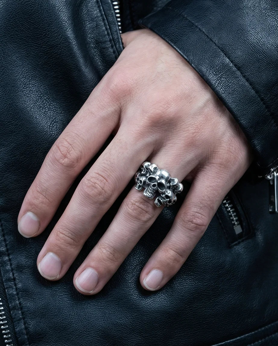 Eternal Shadow: Oxidized Skull Pile Ring