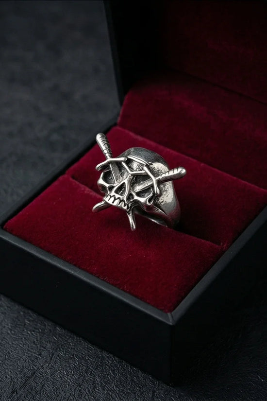 Vanguard’s Resolve: Vintage Gothic Sabers Skull Band