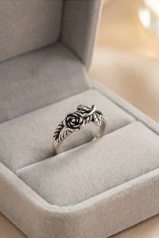 he Midnight Rose: Antique Floral Vine Ring