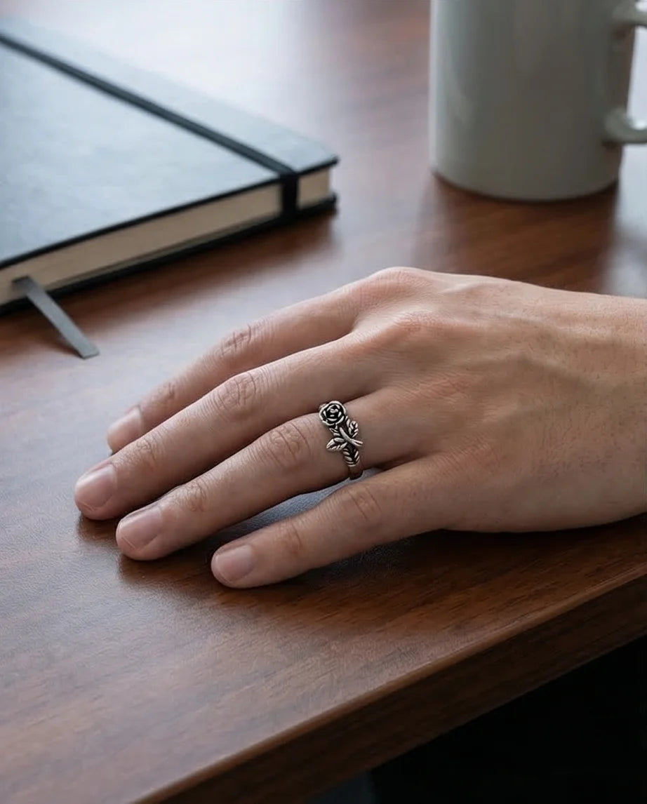 he Midnight Rose: Antique Floral Vine Ring