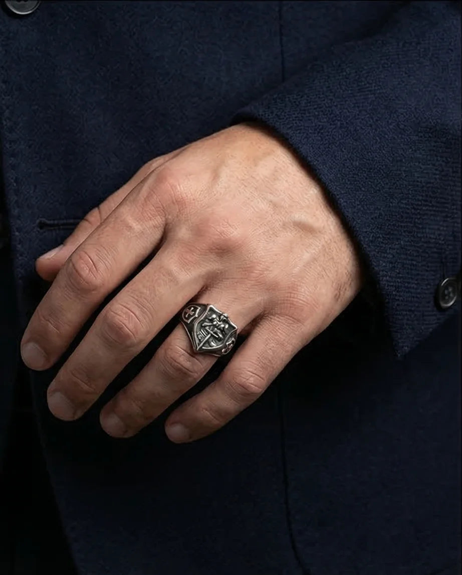 The Knight’s Honor Signet