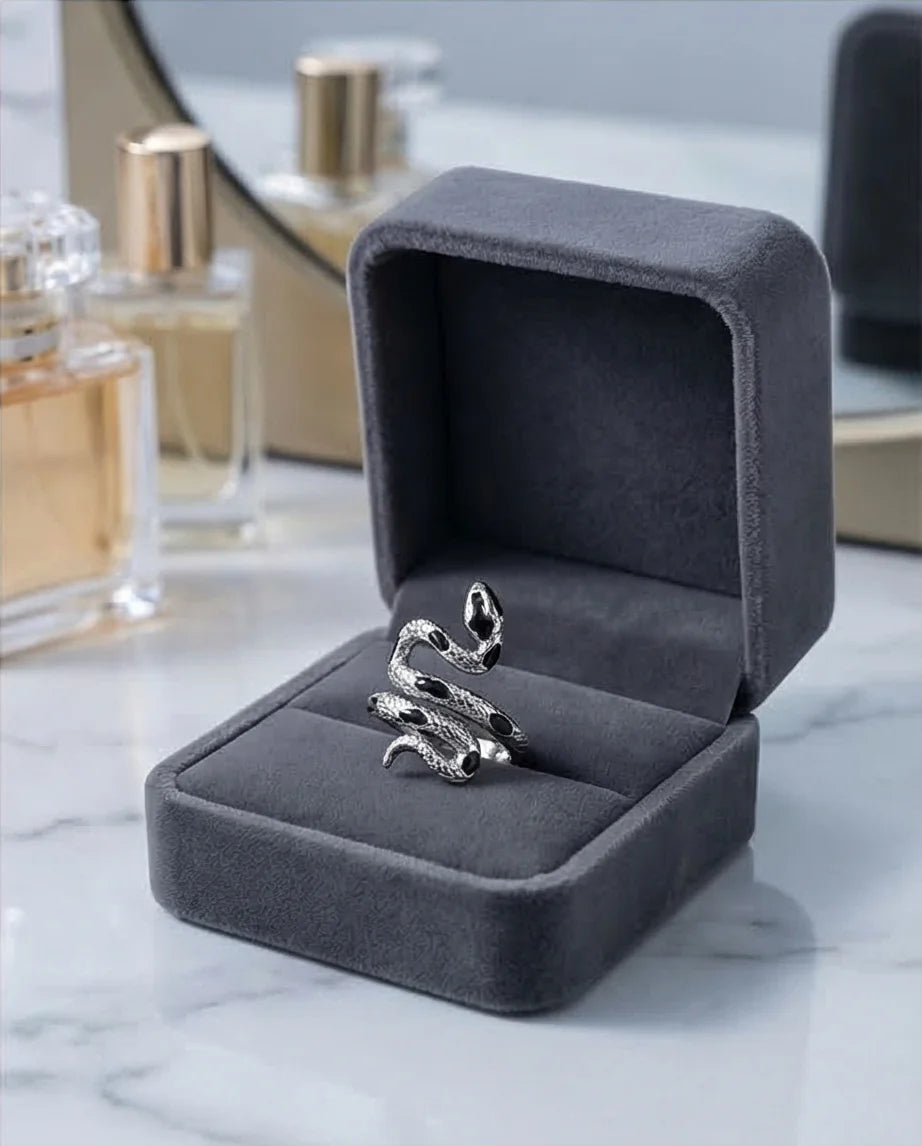 The Spotted Viper Wrap