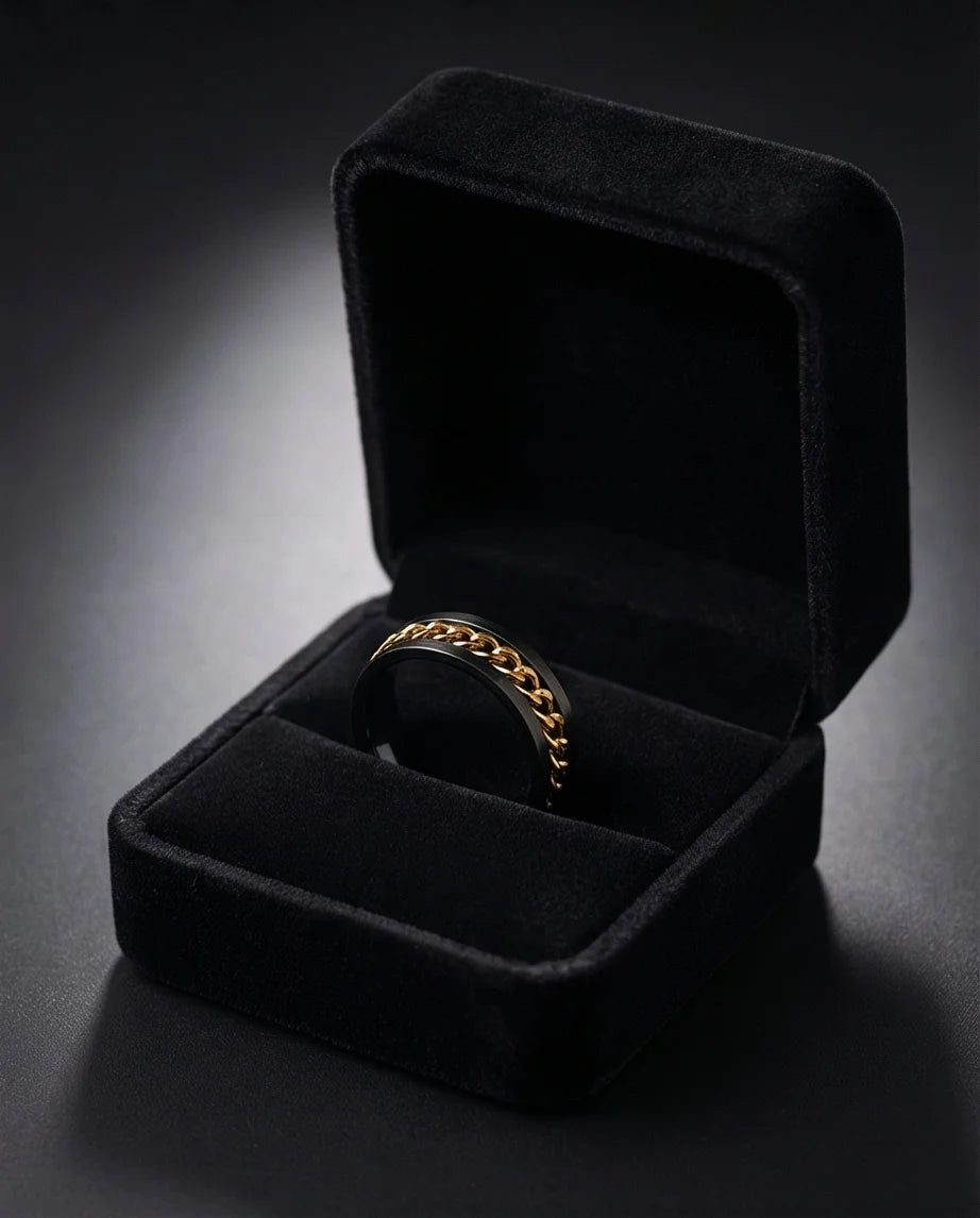 The Gilded Shadow: Black & Gold Curb Chain Ring