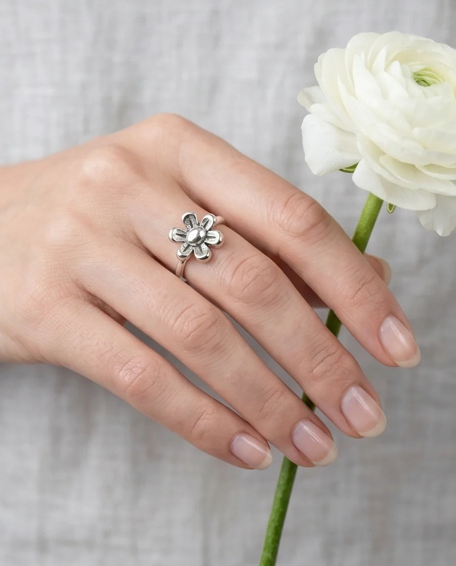 Silver Daisy Blossom Ring