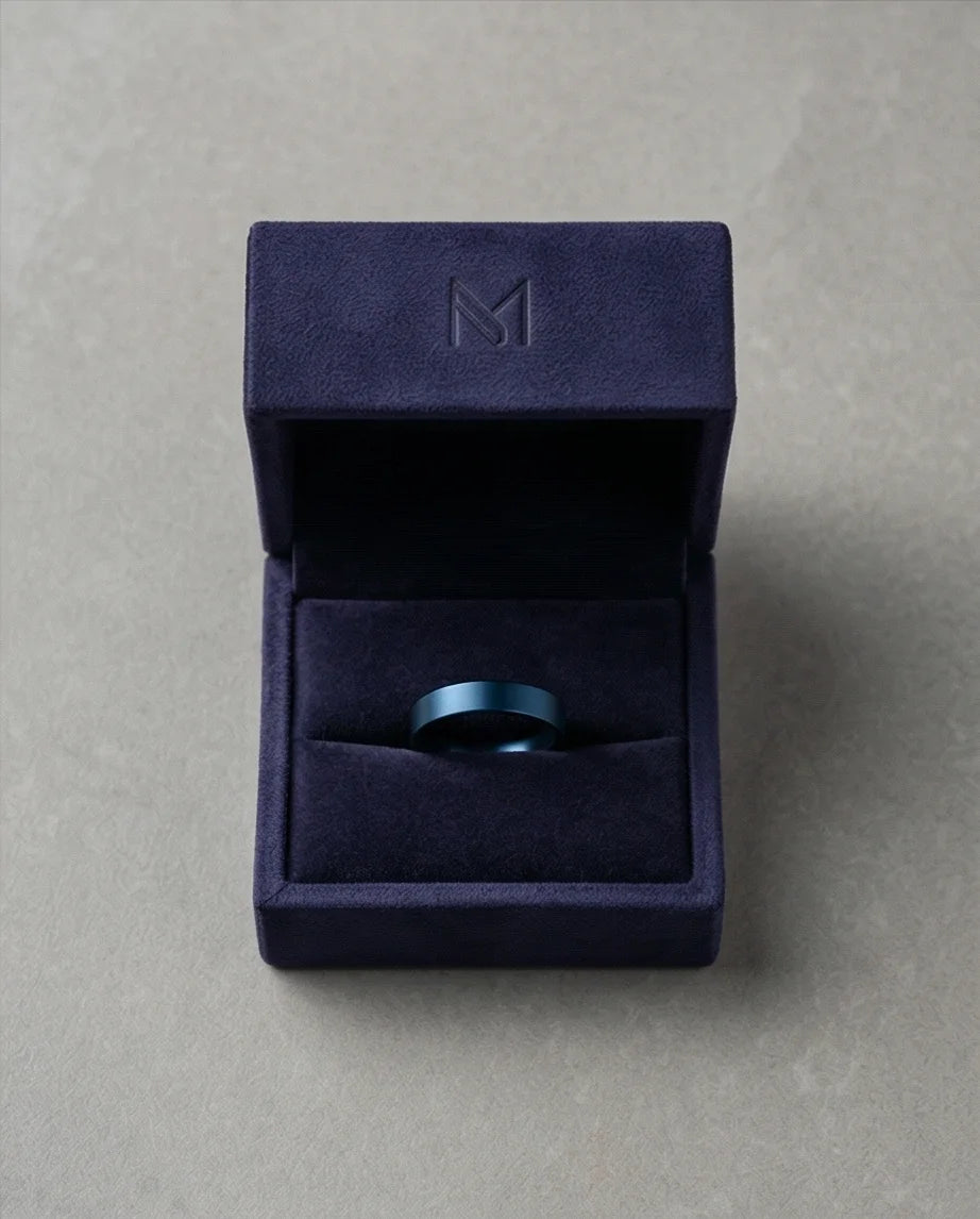 The Cobalt Flux: Minimalist Flat-Edge Azure Band