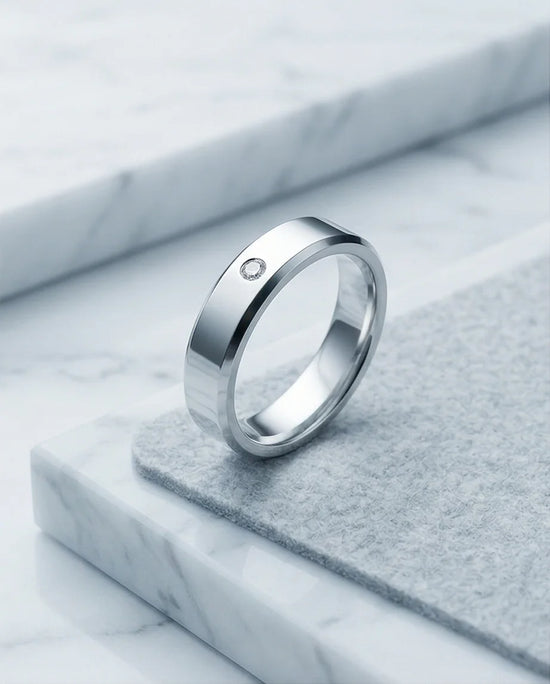 The Sterling Zenith: Minimalist Single-Stone Band