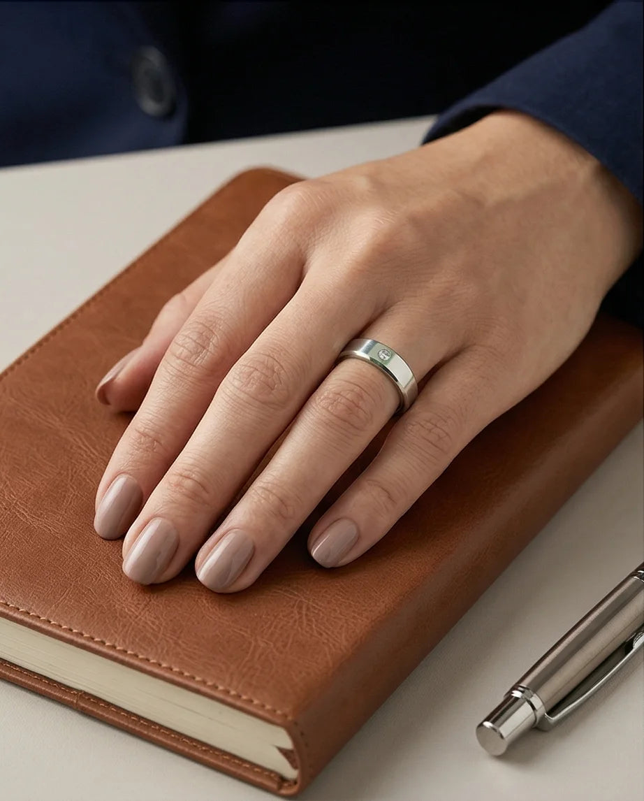 The Sterling Zenith: Minimalist Single-Stone Band