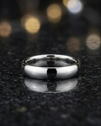 Eternal Horizon: Sleek Silver Comfort-Fit Band