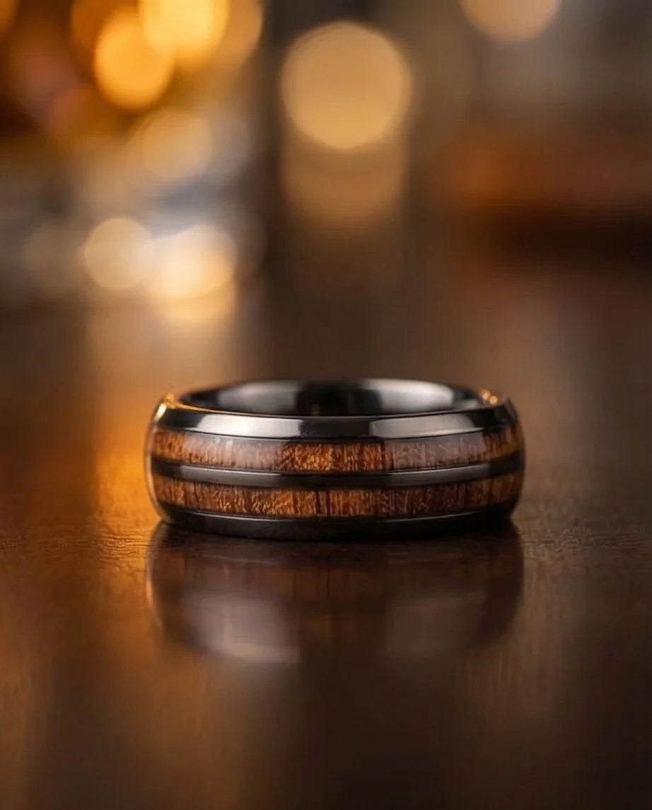 The Heritage Inlay: Polished Ebony & Timber Band