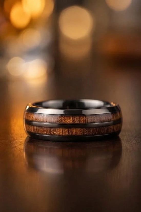 The Heritage Inlay: Polished Ebony & Timber Band