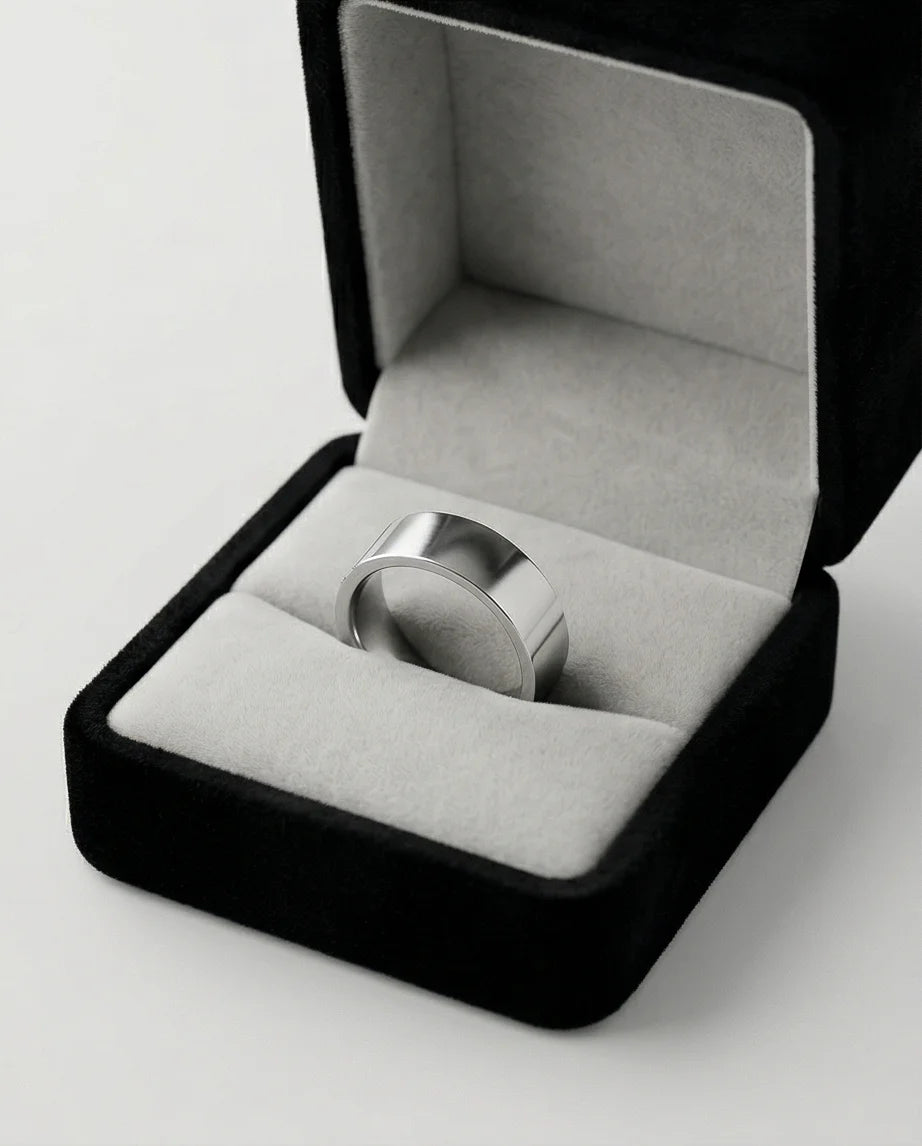 The Sterling Zenith: Minimalist Flat-Edge Mirror Band