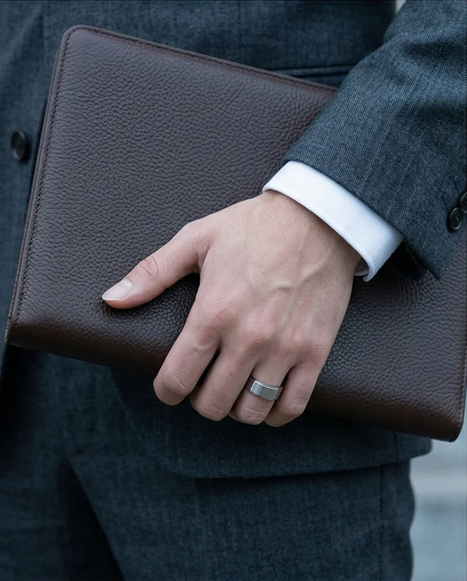 The Sterling Zenith: Minimalist Flat-Edge Mirror Band