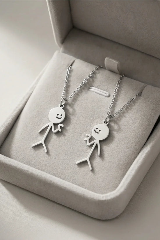 The Minimalist Heart-Mates: 2-Piece Stick Figure Duo