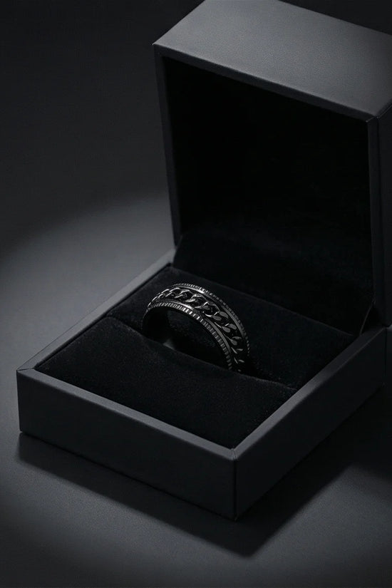 The Obsidian Kinetic: Industrial Chain Spinner Band