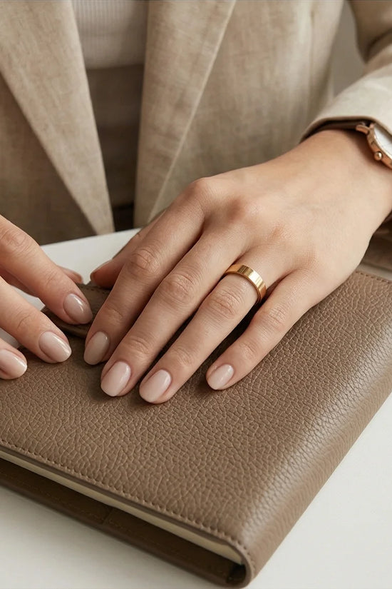 Pure Aurelian: Minimalist Architectural Gold Ring