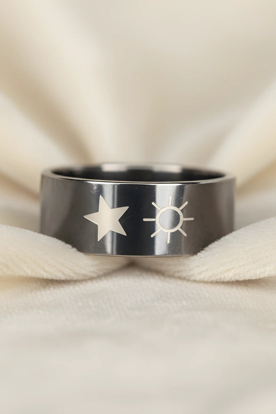 Stainless Steel Sun & Star Engraved Ring 5.6cm