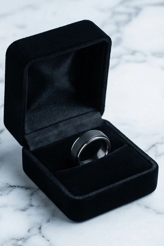The Stealth Focus: Two-Tone Brushed Spinner Band