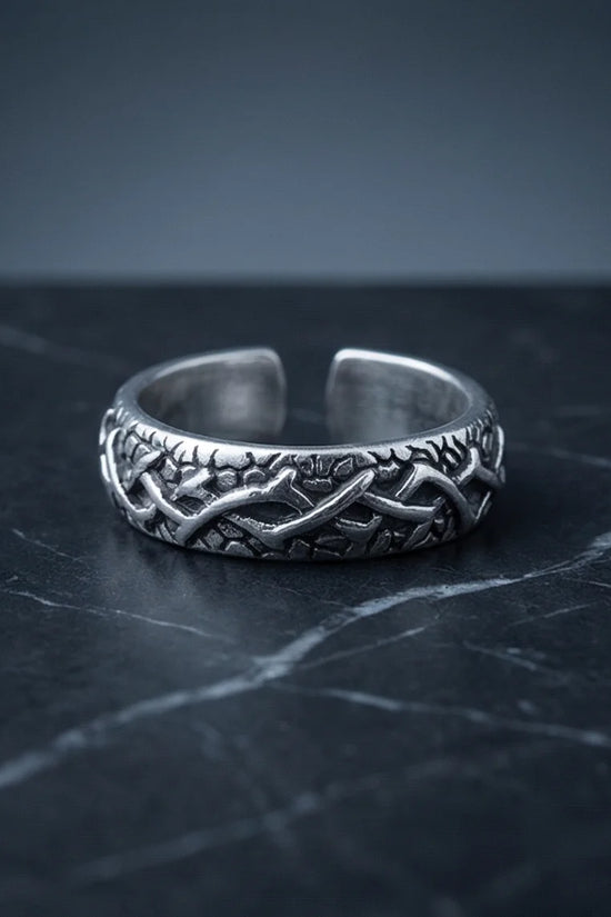 The Shadow Briar: Antique Thorn Adjustable Ring