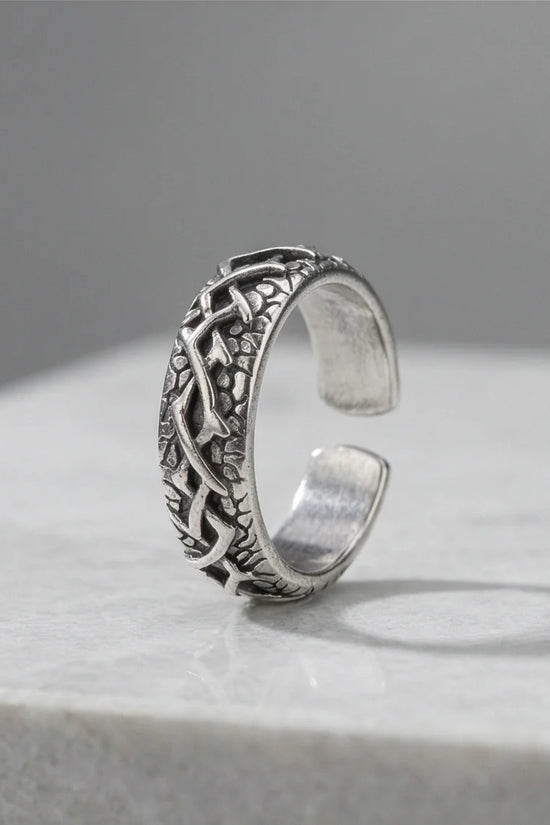 The Shadow Briar: Antique Thorn Adjustable Ring