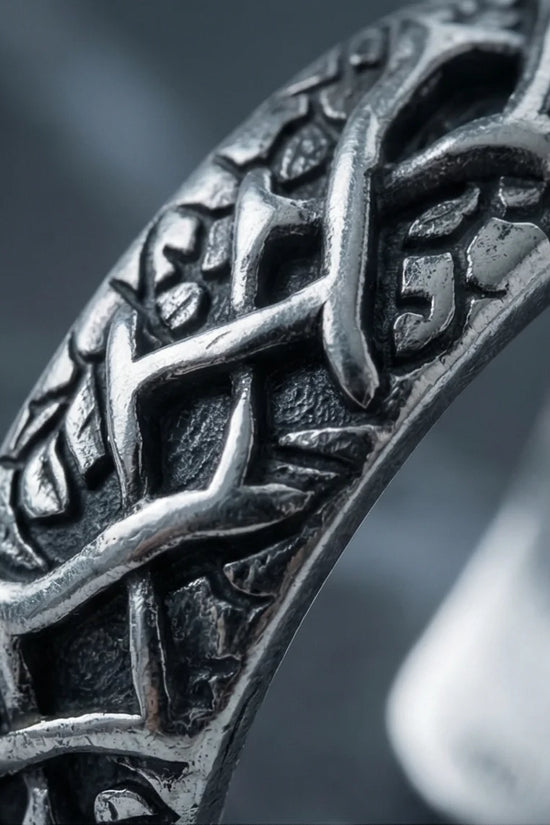 The Shadow Briar: Antique Thorn Adjustable Ring