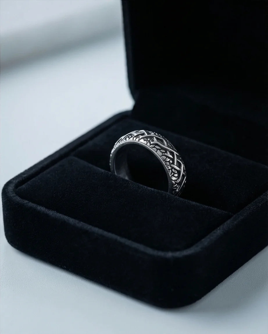 The Shadow Briar: Antique Thorn Adjustable Ring