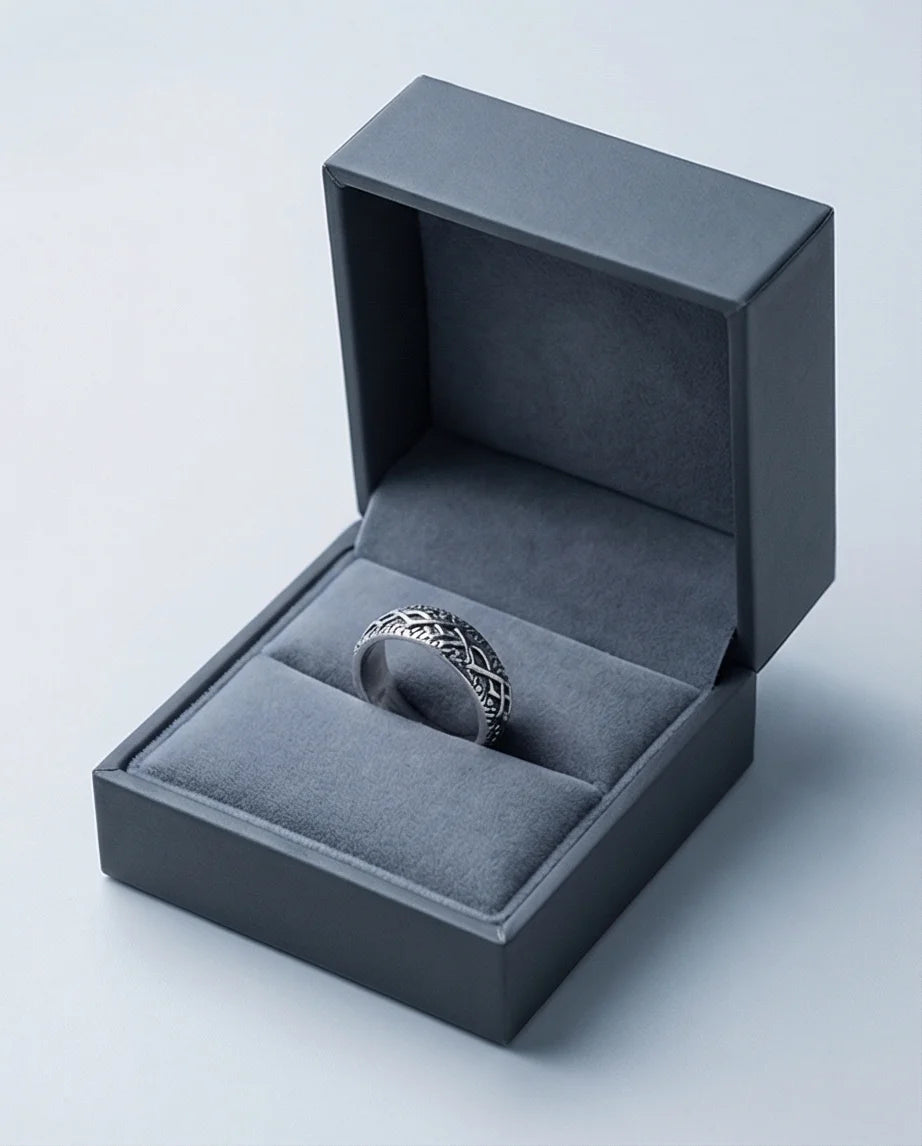 The Shadow Briar: Antique Thorn Adjustable Ring