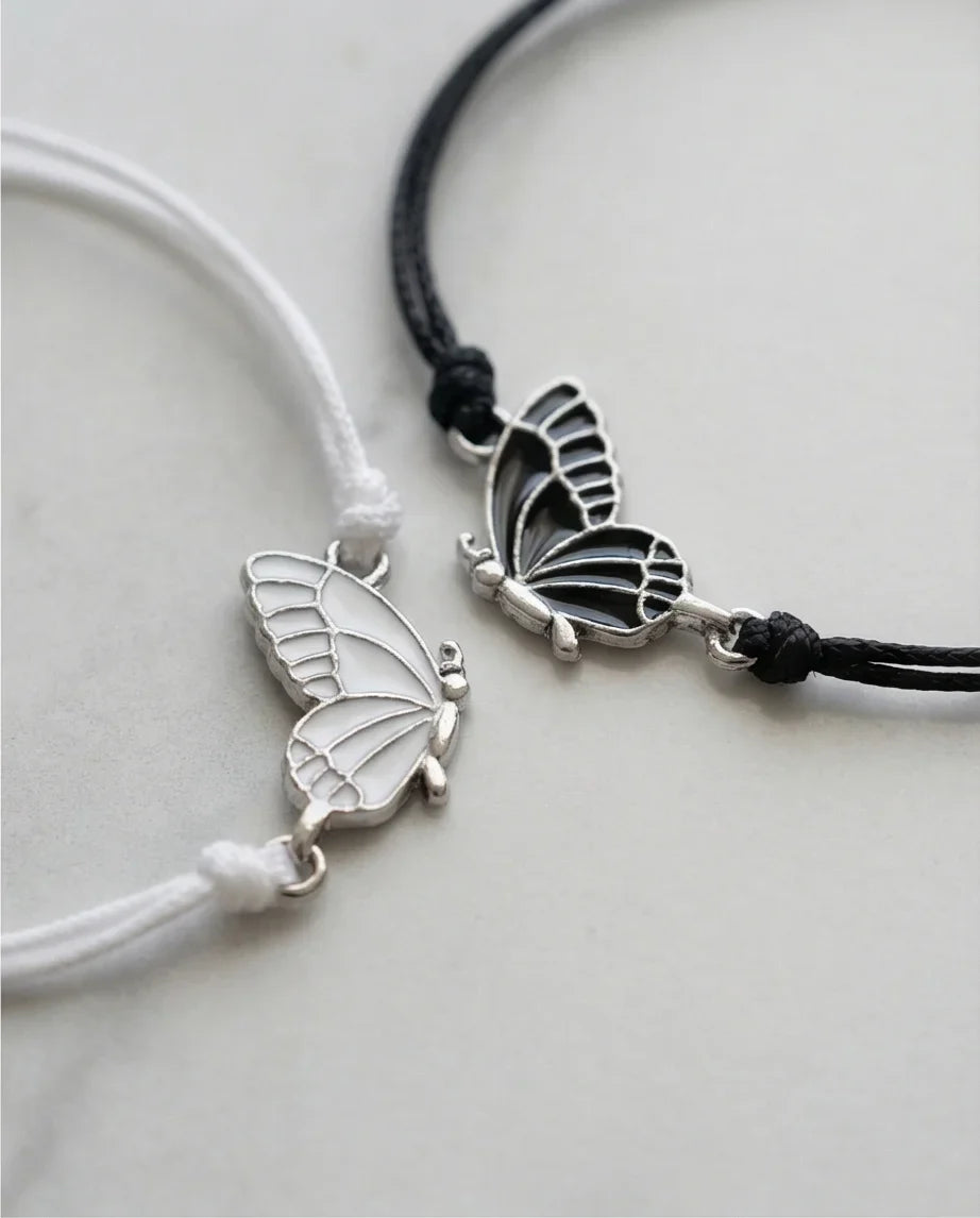 Fluttering Bond: High-Contrast Wing Duo