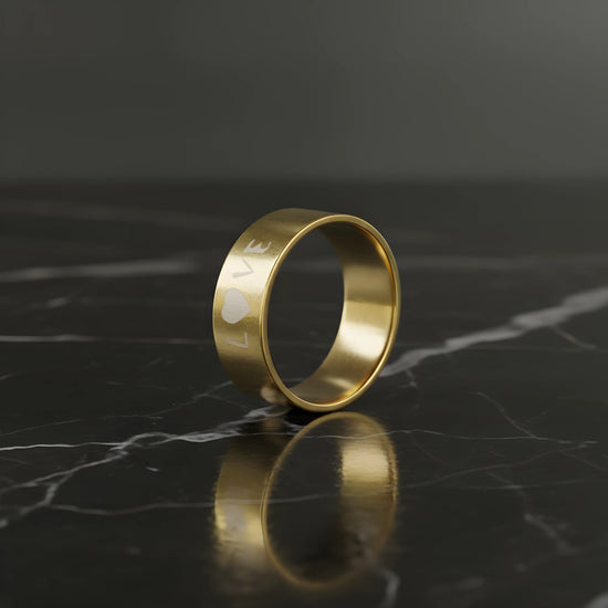 Gold Love Engraved Ring 6,6cm