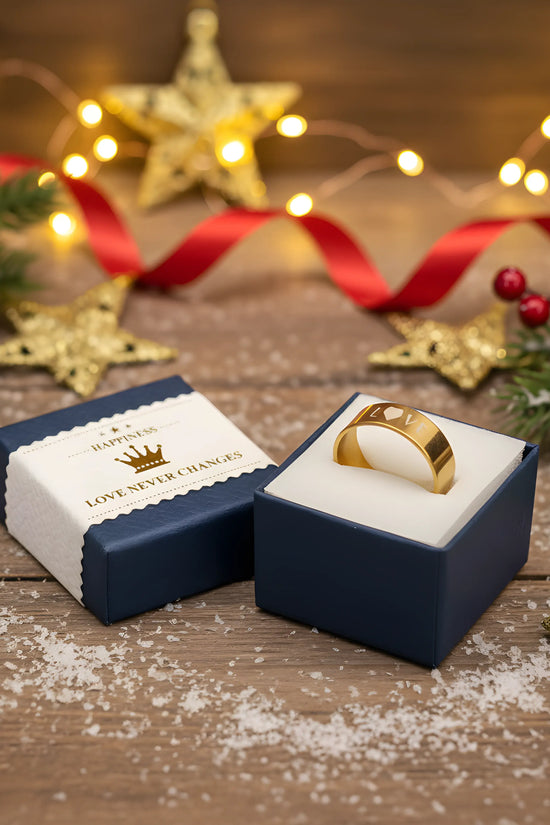 Gold Love Engraved Ring 6,6cm