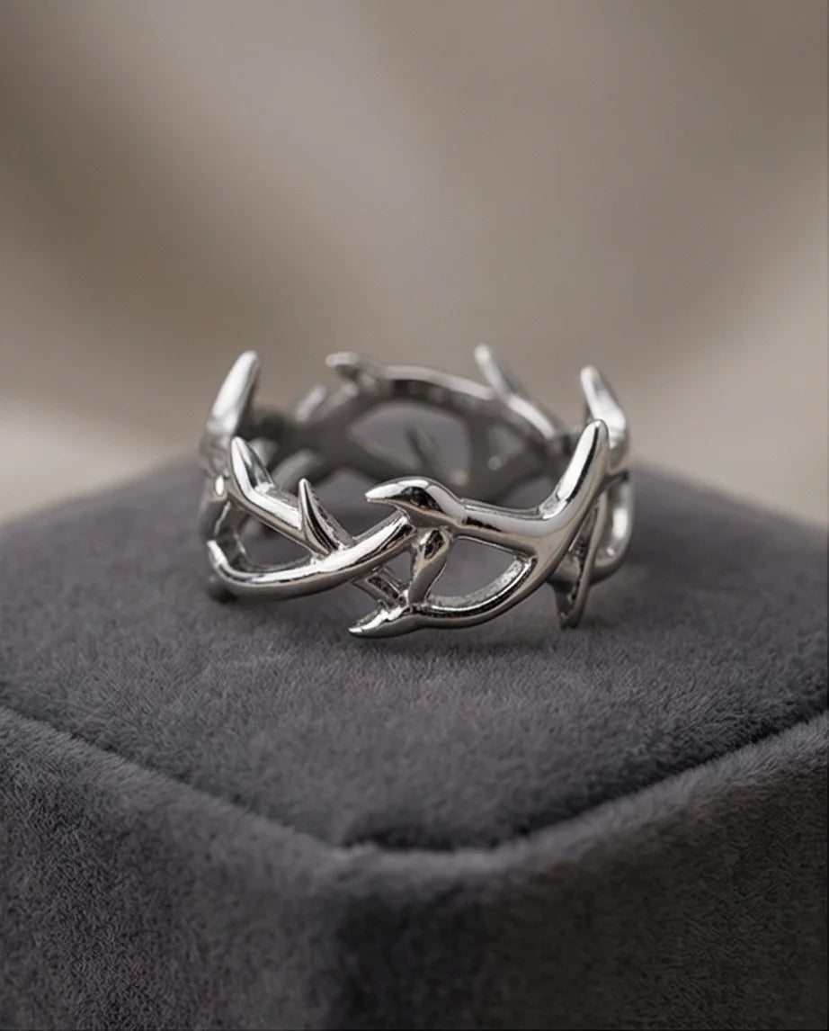 Silver Bramble: Intricate Intertwined Thorn Band