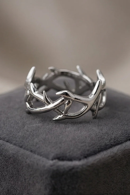 Silver Bramble: Intricate Intertwined Thorn Band