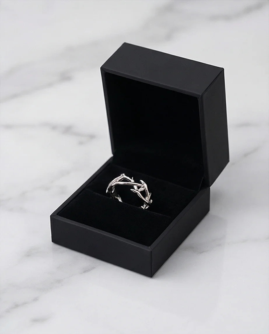 Silver Bramble: Intricate Intertwined Thorn Band